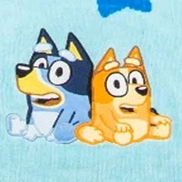 Bluey Beach Towel Measures 34 x 63 inches - Picture 2 of 2